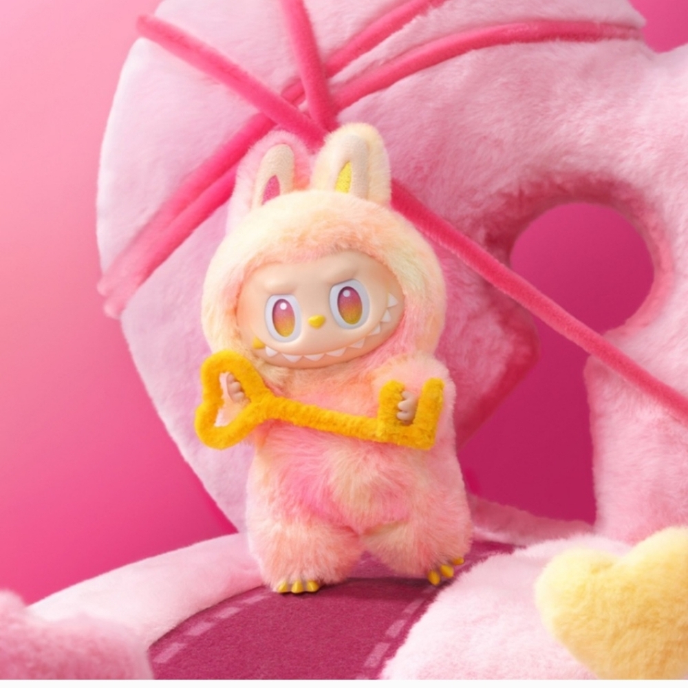 Labubu Big Into Energy (LOYALTY)